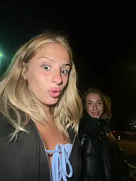 SophieVJ's cam snapshot