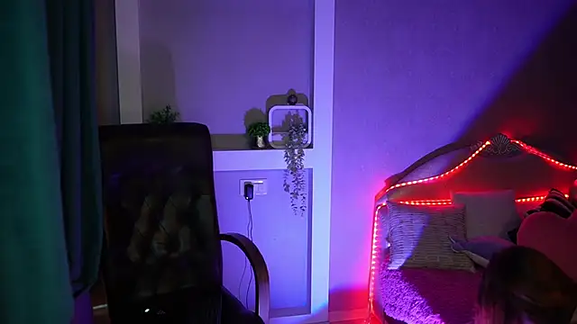 LisaElfy's cam snapshot