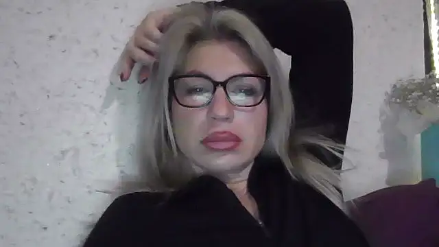 fox_red_lady7's cam snapshot