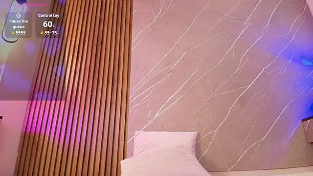 emma__rose1's cam snapshot