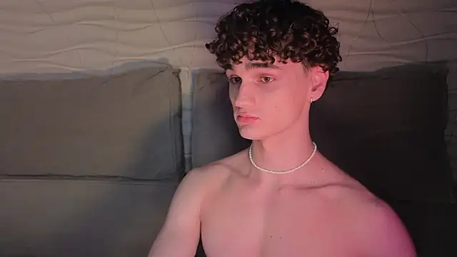 adam_21cm__'s cam snapshot