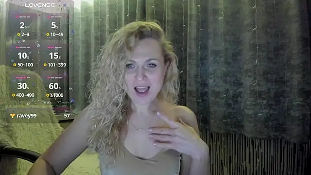 LanaLight_x's cam snapshot