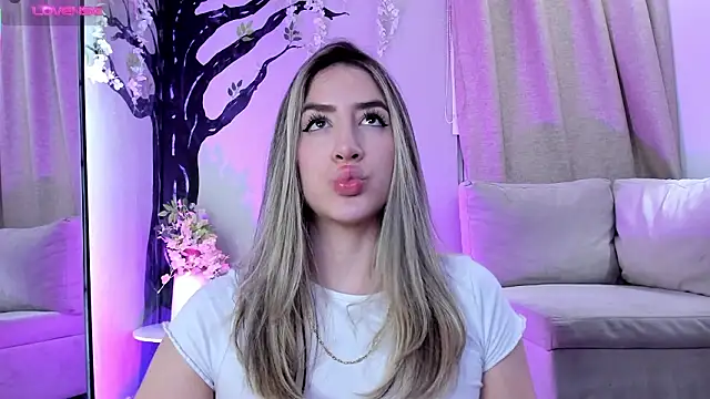 _sofia_cruz's cam snapshot