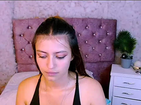 viky_evanss's cam snapshot