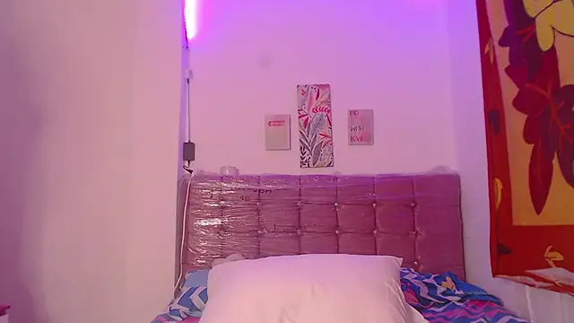 AishaOwens's cam snapshot