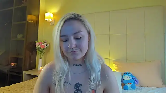 Debbie_Taylor's cam snapshot