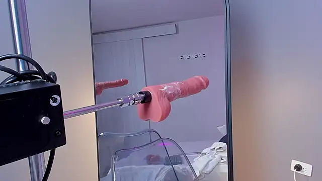 Amy_whittee's cam snapshot