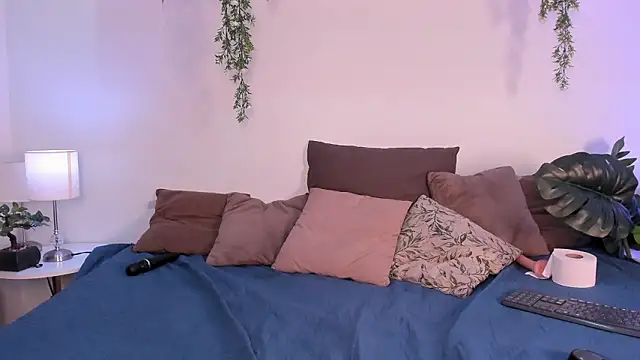 MiaNyxara_dh's cam snapshot