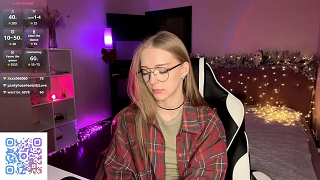 EvaPeace's cam snapshot