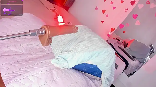 Hilary_Smile_'s cam snapshot