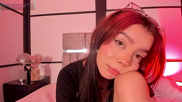 CleoWhite's cam snapshot