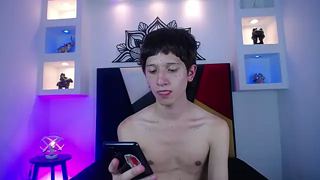 Emo_Boy_ live sex cam