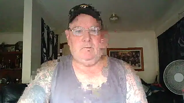 KINKYBLUEYES69's cam snapshot