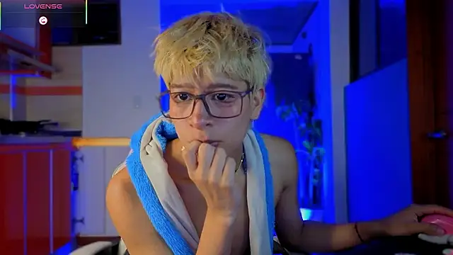 taichi_bluy live sex cam