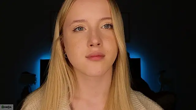 adele_armass's cam snapshot