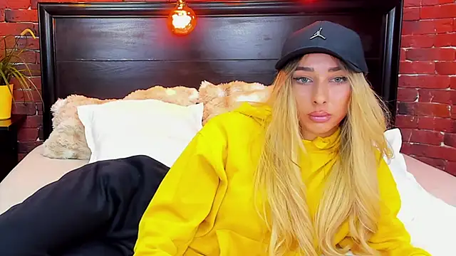 ChristynaRoss live sex cam