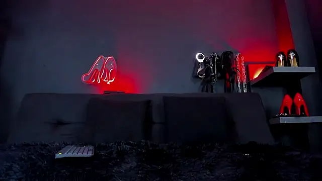 DelaneyStone's cam snapshot