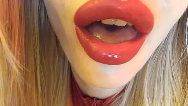 Politeeliza's cam snapshot