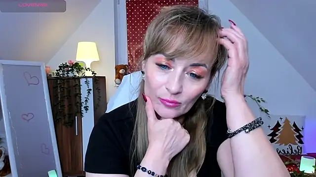 naughtymilane's cam snapshot