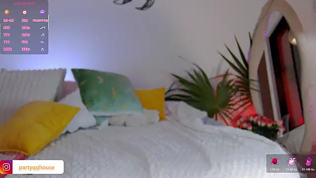 PartyQqHouse's cam snapshot