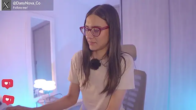 DanyNova_Co's cam snapshot