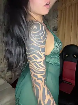 i_am_nina_'s cam snapshot