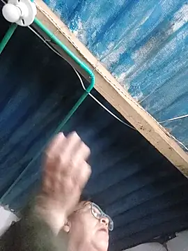 clarita_01's cam snapshot