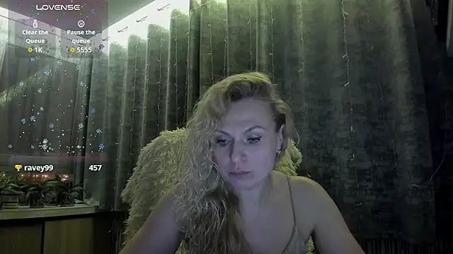 LanaLight_x's cam snapshot