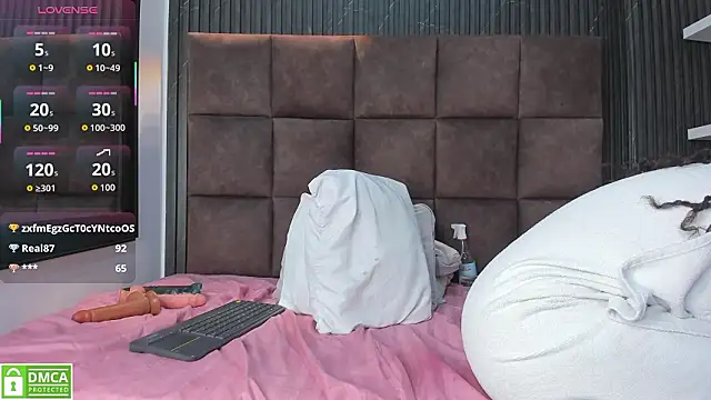 Gia_Scott's cam snapshot