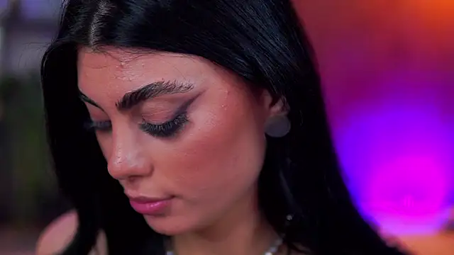 RavennaDArcy's cam snapshot