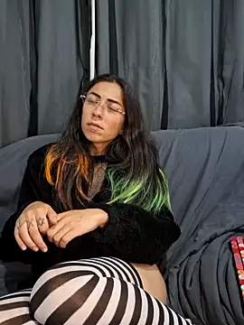 BabyyMetal's cam snapshot