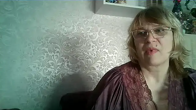 Aline_LoveFlowers's cam snapshot