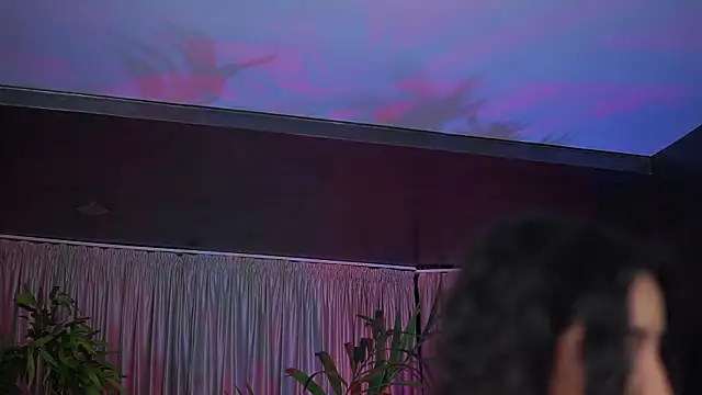 GinaValentinna's cam snapshot