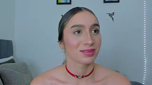 im_sarah34's cam snapshot