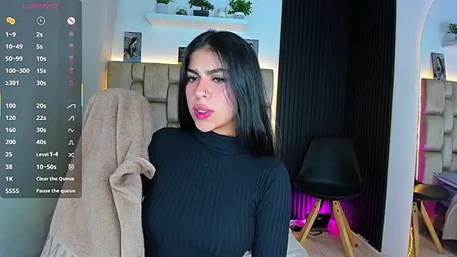 little_sophie18's cam snapshot