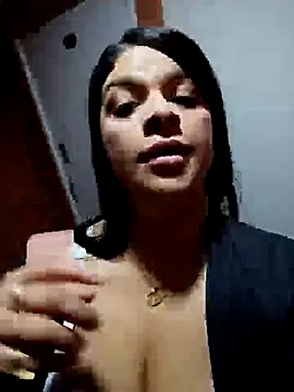 Layla-daring's cam snapshot