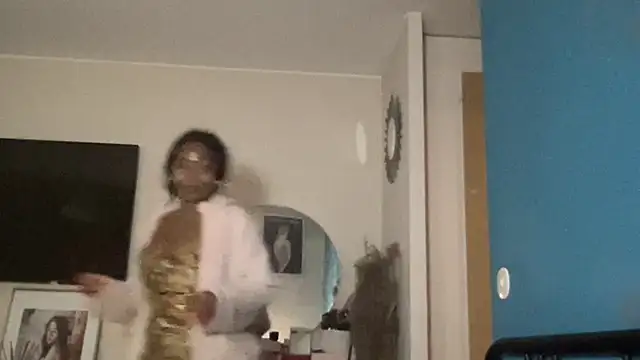 Veemoney's cam snapshot