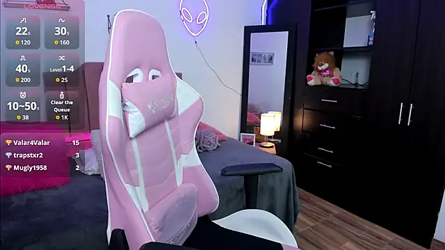 Nina_curves's cam snapshot