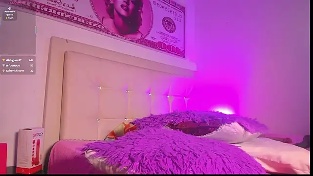 Nia_Seren's cam snapshot