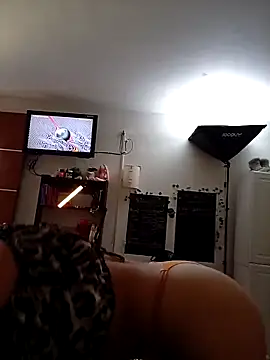 Dama_Scarlata18's cam snapshot