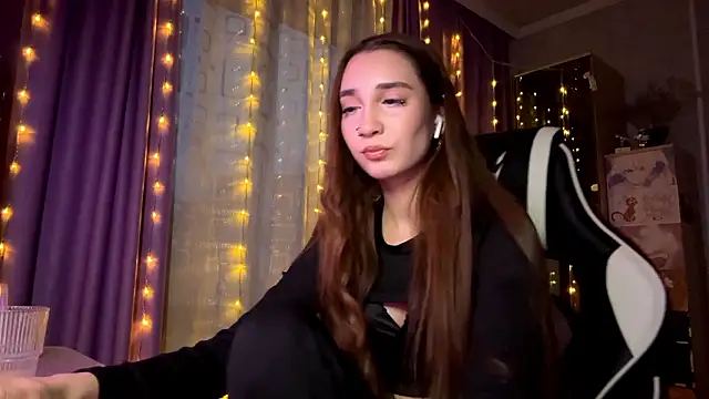 HollyPaw's cam snapshot