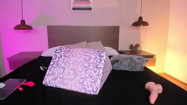 Katyrousee's cam snapshot