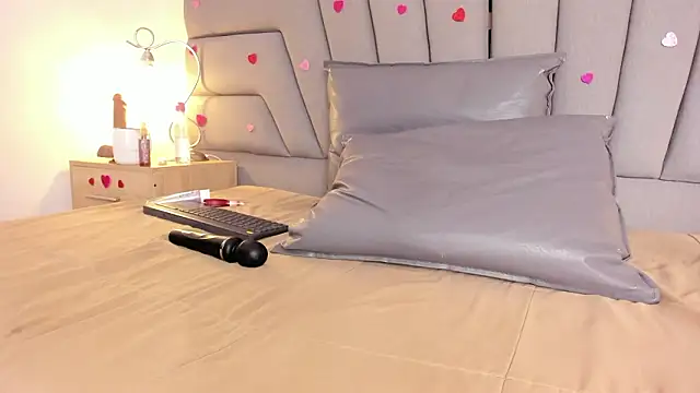 Maia_520's cam snapshot