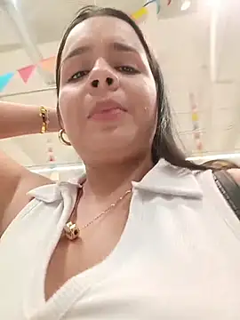 Julieth_hot-69's cam snapshot