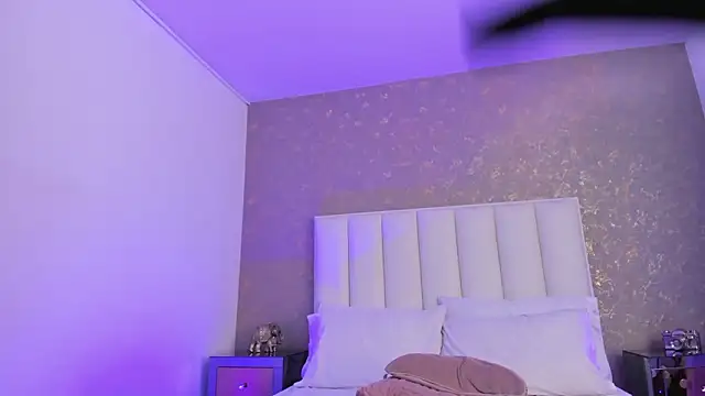 KaylieBrooks's cam snapshot