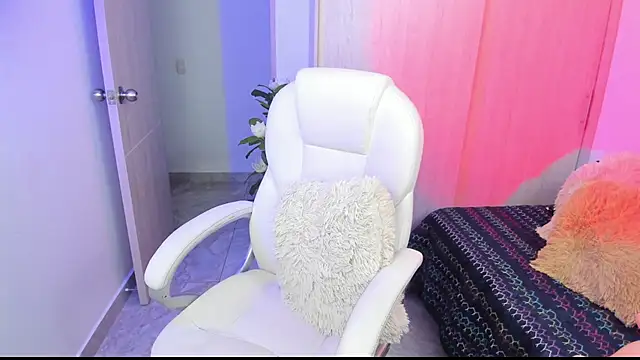 fioresantamaria's cam snapshot