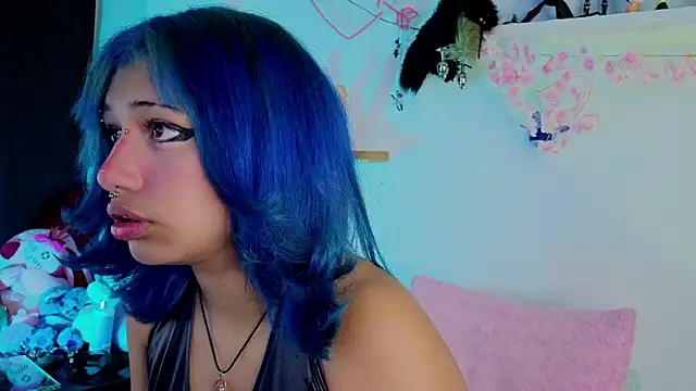 zoelight18's cam snapshot