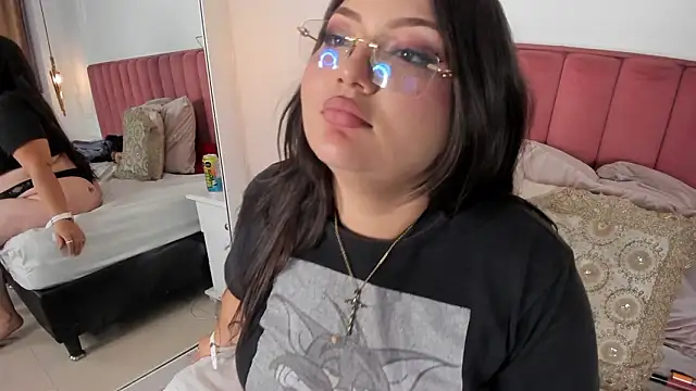 Tessa_Sinclaire's cam snapshot