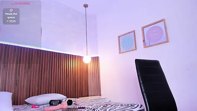 Foxy_Kylie's cam snapshot