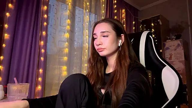 HollyPaw's cam snapshot